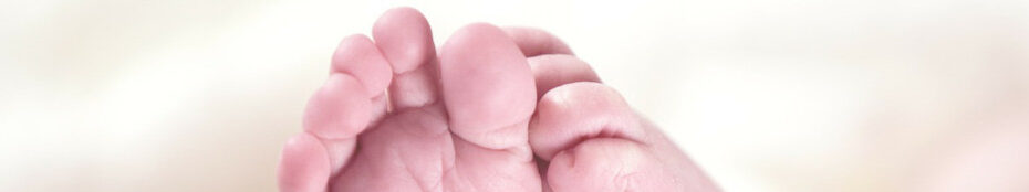Image of a baby's pink toes cc0